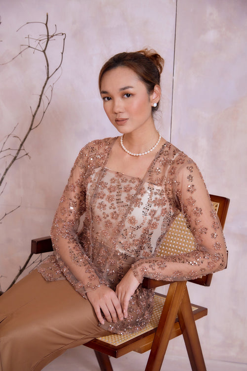 Reina Set in Champagne Blush