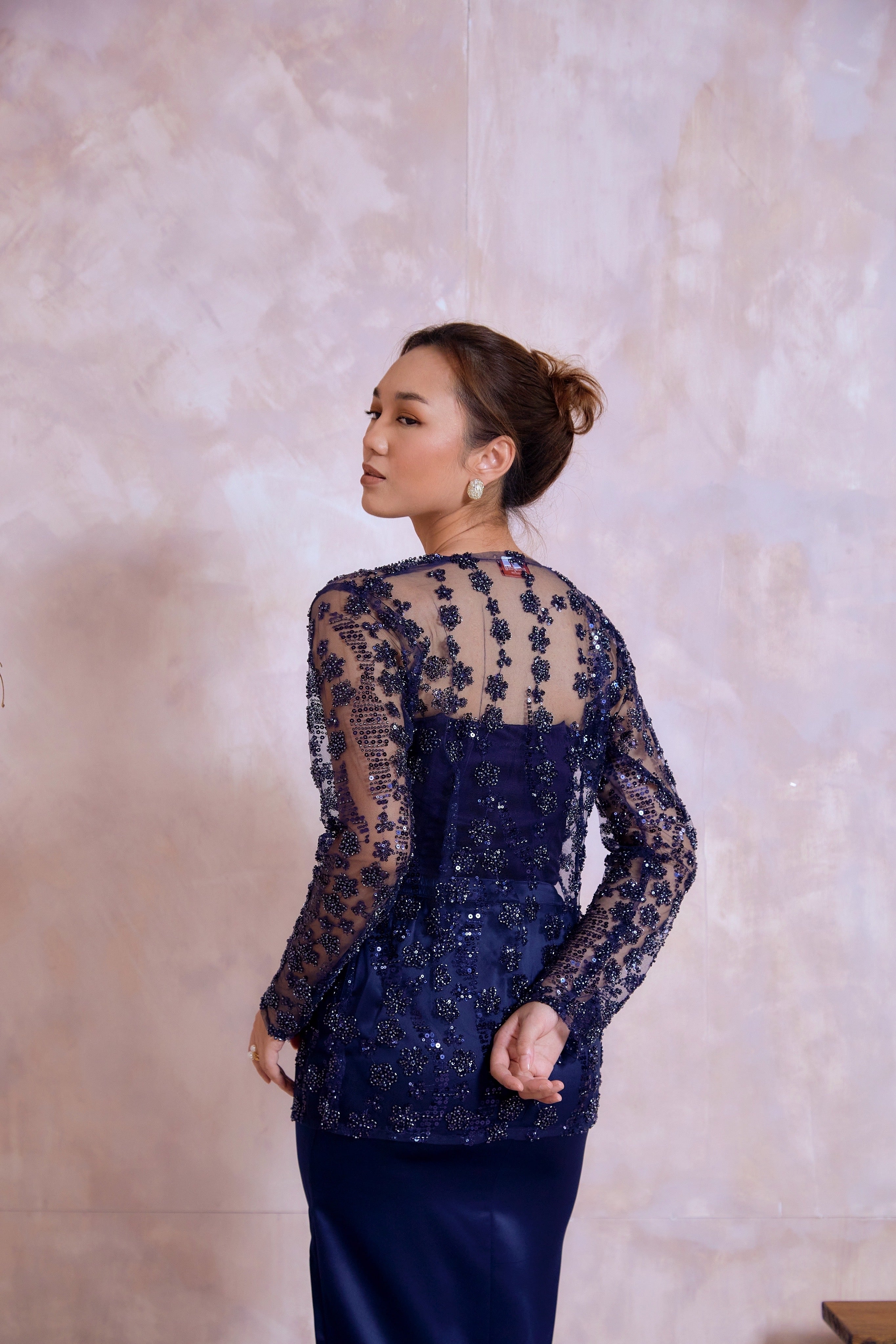 Reina Set in Navy Blue