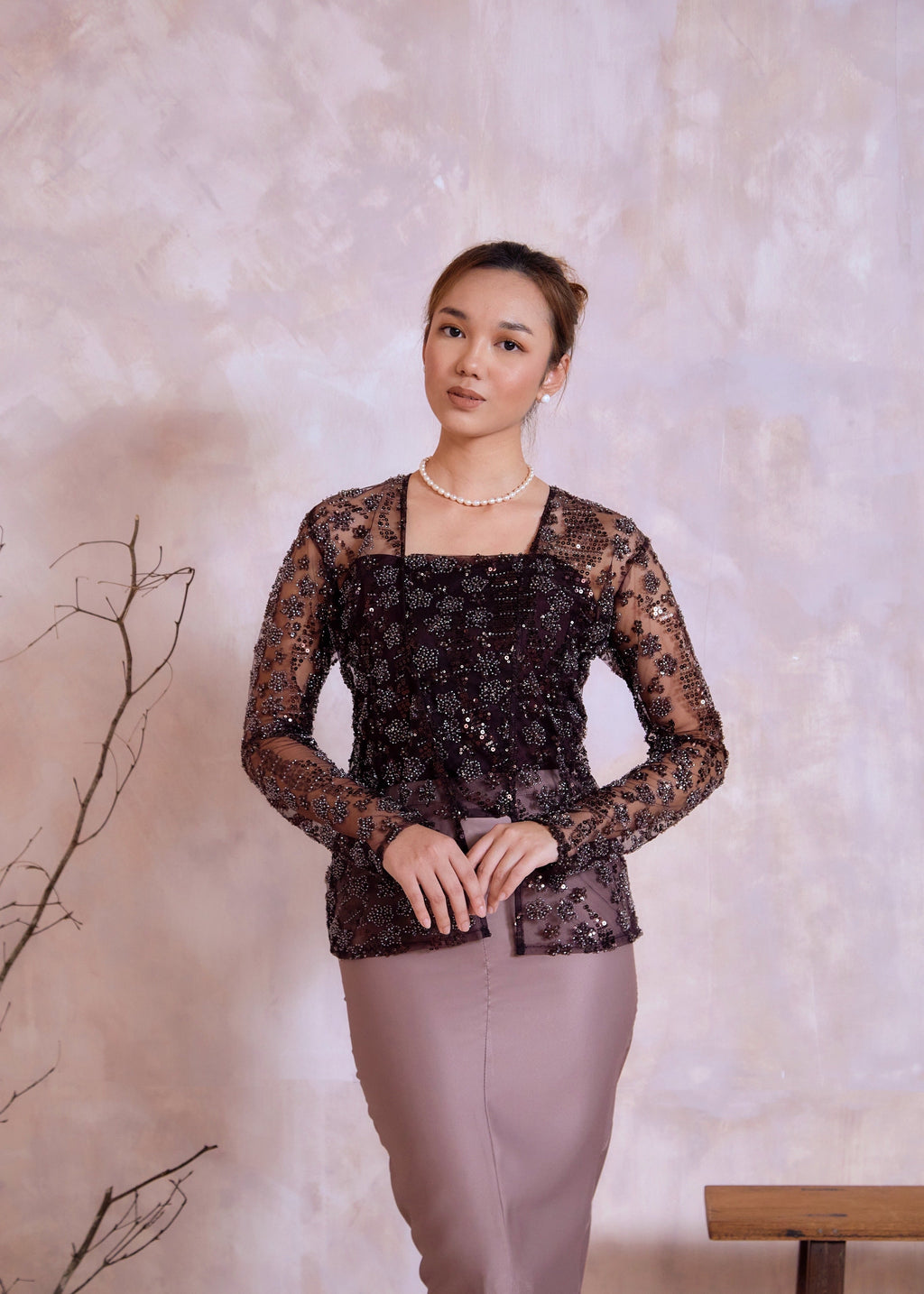 Reina Set in Brown Mauve